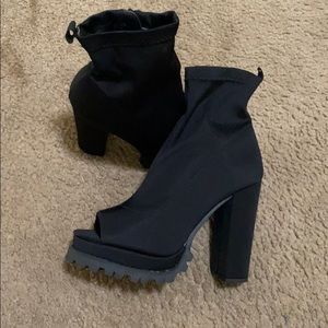 Ebony Bootie Black!